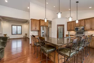 60340 Maverick Ct, Madison Lake, MN 56063 - Photo 8