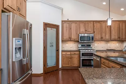 60340 Maverick Court, Madison Lake, MN 56063 - Photo 6