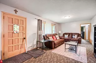 11256 Arrowhead St NW, Coon Rapids, MN 55433 - Photo 2