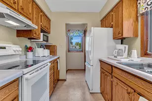 920 Meadow Ln, Willmar, MN 56201 - Photo 14