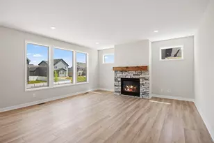 17924 Headwaters Dr, Lakeville, MN 55044 - Photo 10