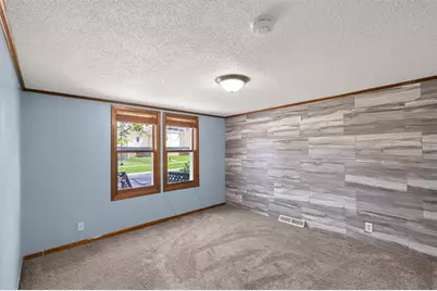 220 N Chestnut Street, Belle Plaine, MN 56011 - Photo 14