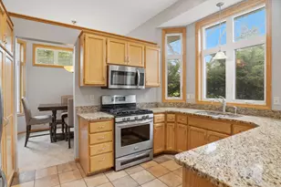 8901 Dunbar Knoll N, Brooklyn Park, MN 55443 - Photo 4
