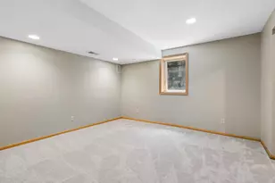 8901 Dunbar Knoll N, Brooklyn Park, MN 55443 - Photo 56