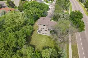 8901 Dunbar Knoll N, Brooklyn Park, MN 55443 - Photo 58