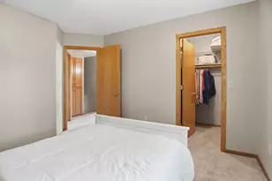 8901 Dunbar Knoll N, Brooklyn Park, MN 55443 - Photo 38