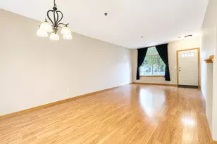 424 Frederick Cir, Hastings, MN 55033 - Photo 2