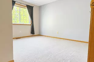 424 Frederick Cir, Hastings, MN 55033 - Photo 8