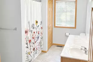 424 Frederick Cir, Hastings, MN 55033 - Photo 10