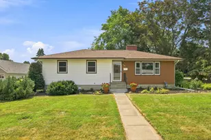 2464 Holloway Ave E, North Saint Paul, MN 55109 - Photo 1