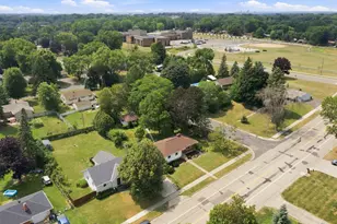 2464 Holloway Ave E, North Saint Paul, MN 55109 - Photo 32