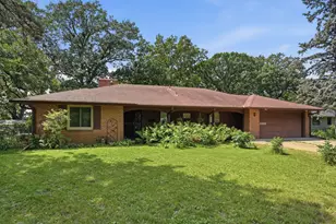 5433 Twin Lake Blvd E, Brooklyn Center, MN 55429 - Photo 4