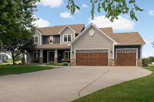 1004 Freedom Ct, Northfield, MN 55057 - Photo 2