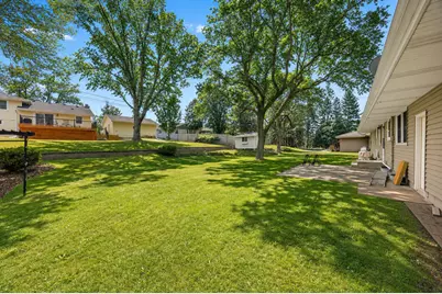 8309 Harrison Road, Bloomington, MN 55437 - Photo 32