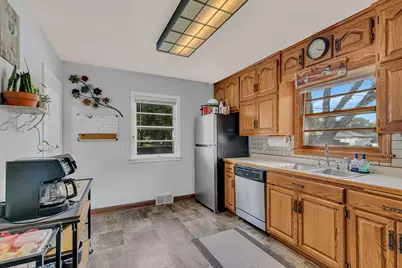 51 21st Avenue N, Saint Cloud, MN 56303 - Photo 6