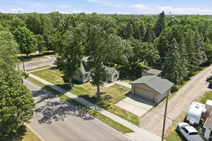 1002 Cedar St, Alexandria, MN 56308 - Photo 54
