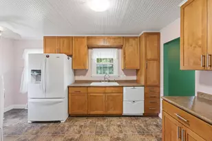 1002 Cedar St, Alexandria, MN 56308 - Photo 14