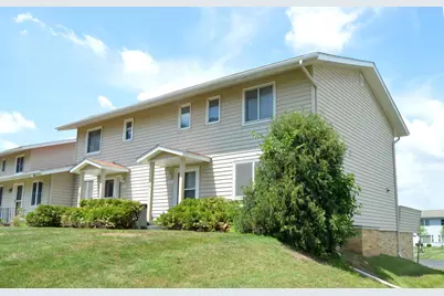 1426 McNally Drive #I, Winona, MN 55987 - Photo 2