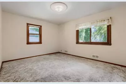 927 Birch Street S, Cambridge, MN 55008 - Photo 12