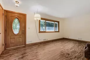 927 Birch St S, Cambridge, MN 55008 - Photo 4