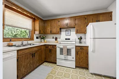 1365 2nd Avenue SE, Cambridge, MN 55008 - Photo 8