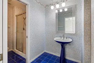6124 Blake Ridge Rd, Edina, MN 55436 - Photo 16