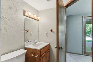 2133 Trumble Ct, Chaska, MN 55318 - Photo 32