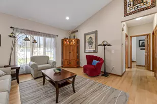 329 2nd St E, Wabasha, MN 55981 - Photo 6