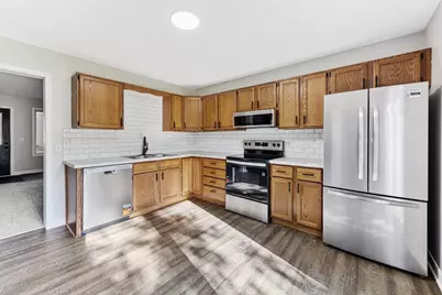1639 Pleasant View Drive, North Mankato, MN 56003 - Photo 8