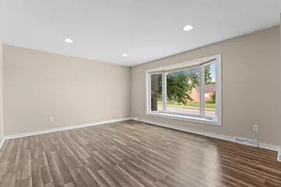 3816 18th Avenue NW, Rochester, MN 55901 - Photo 2