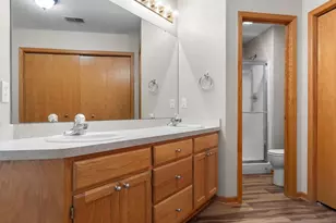 7632 Newbury Rd, Woodbury, MN 55125 - Photo 20