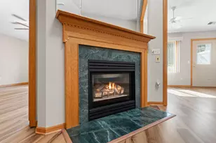 7632 Newbury Rd, Woodbury, MN 55125 - Photo 8