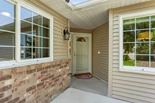 7632 Newbury Rd, Woodbury, MN 55125 - Photo 4