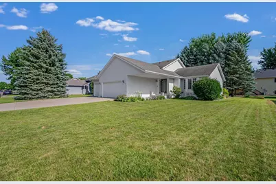 19 La Mar Court, North Mankato, MN 56003 - Photo 2