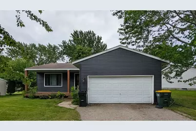 3105 3rd Avenue NW, Willmar, MN 56201 - Photo 1