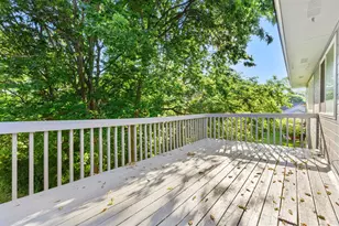 1434 Eastlake Dr, Chaska, MN 55318 - Photo 38