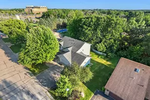1434 Eastlake Dr, Chaska, MN 55318 - Photo 50