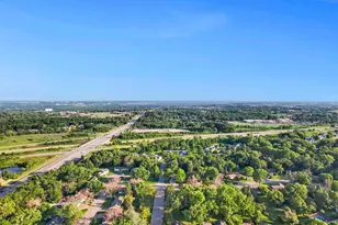 1434 Eastlake Dr, Chaska, MN 55318 - Photo 54