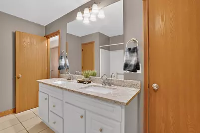 15785 Hannover Path, Apple Valley, MN 55124 - Photo 20