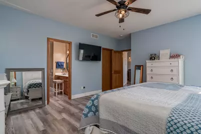 301 7th Street NW, New Richland, MN 56072 - Photo 16