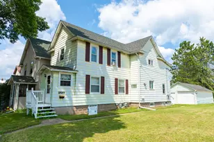 205 4th St N, Virginia, MN 55792 - Photo 2
