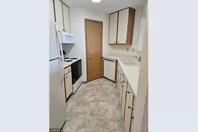 12575 Pleasant Avenue #305, Burnsville, MN 55337 - Photo 2