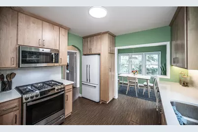 2921 Yosemite Avenue S, Saint Louis Park, MN 55416 - Photo 10