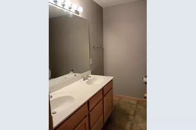 6766 Meadow Grass Lane S, Cottage Grove, MN 55016 - Photo 12