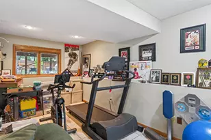 1415 Sycamore Ln N, Plymouth, MN 55441 - Photo 34