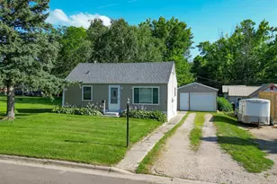 620 E Adolphus Ave, Fergus Falls, MN 56537 - Photo 2