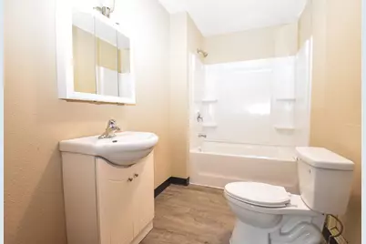 1114 University Drive N, Fargo, ND 58102 - Photo 20