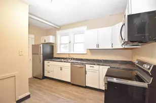 1114 University Dr N, Fargo, ND 58102 - Photo 8