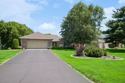 314 Wedgewood Drive, Mahtomedi, MN 55115 - Photo 2
