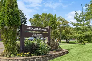 314 Wedgewood Dr, Mahtomedi, MN 55115 - Photo 56